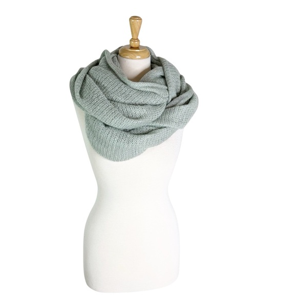Anthropologie Pins and Needles Infinity Scarf Grey Green NWT - Picture 3 of 9